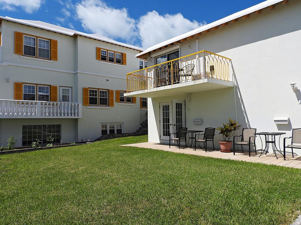 Windsong Guest Apartments Pembroke Eksteriør bilde