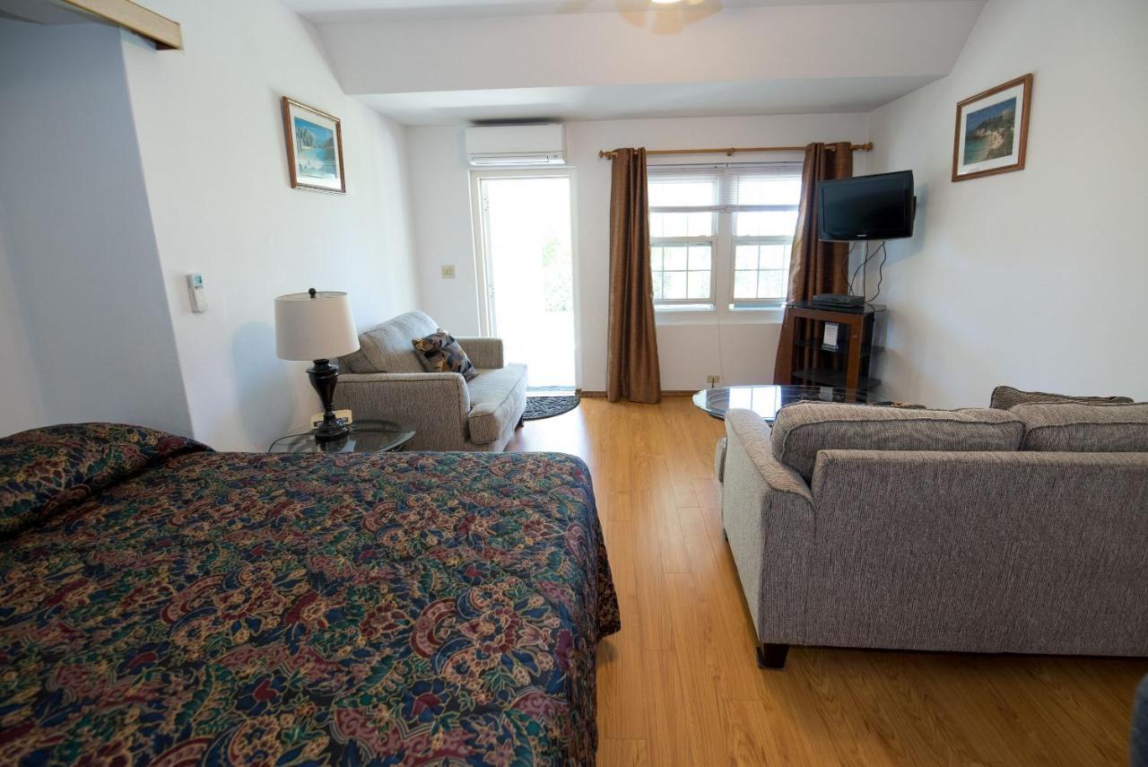Windsong Guest Apartments Pembroke Eksteriør bilde